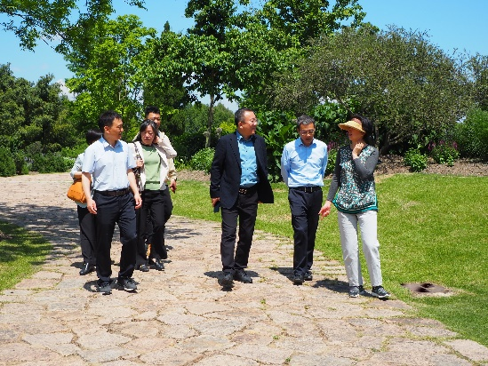 杨天水书记一行赴上海调研国家植物园创建筹备情况